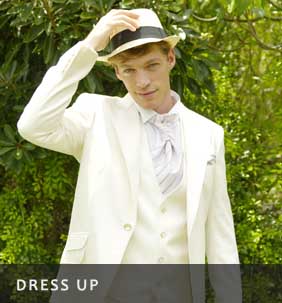 DRESS UP