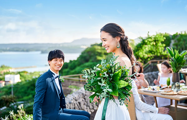 家族のみの沖縄結婚式