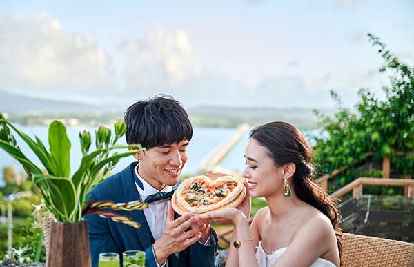沖縄の結婚式で他に必要な費用、会食料金・旅行費用