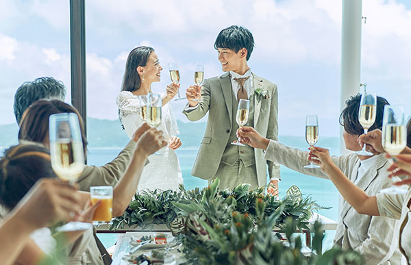 沖縄などリゾート地での結婚式の演出