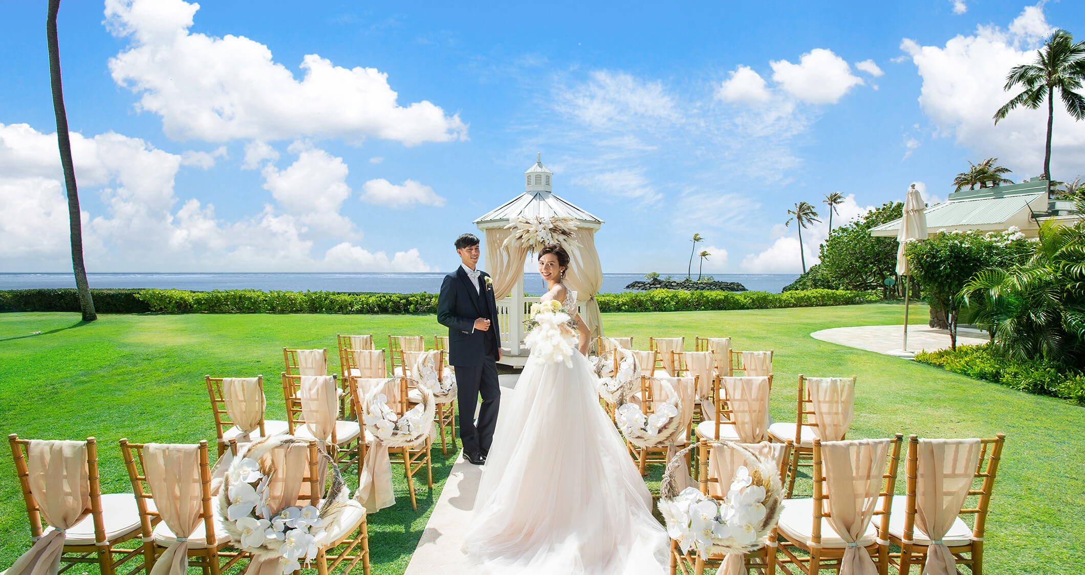ザ カハラ オーシャンフロント ガーデンウェディング ハワイの挙式 結婚式なら ワタベウェディング