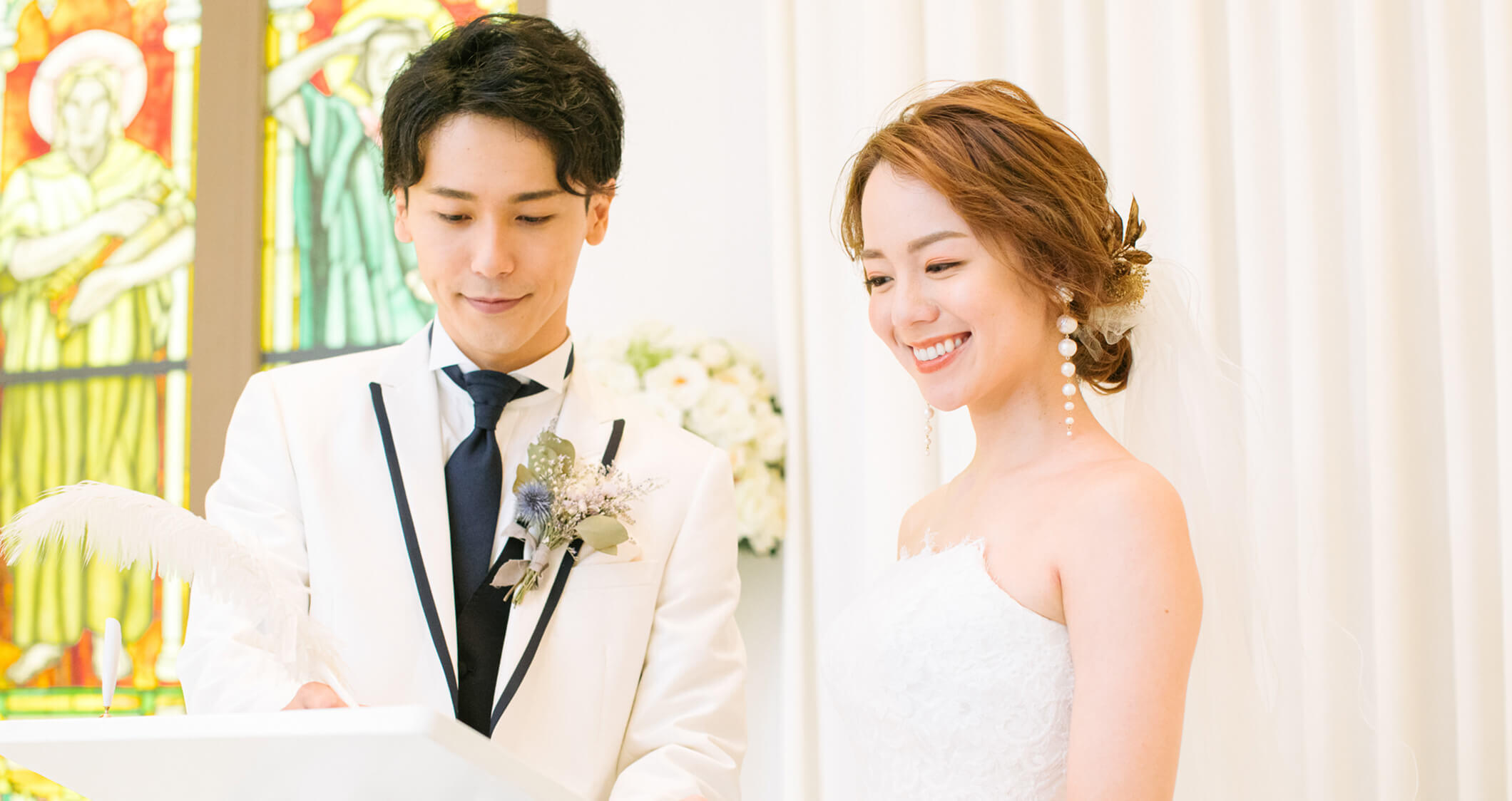 写真:純白のチャペル