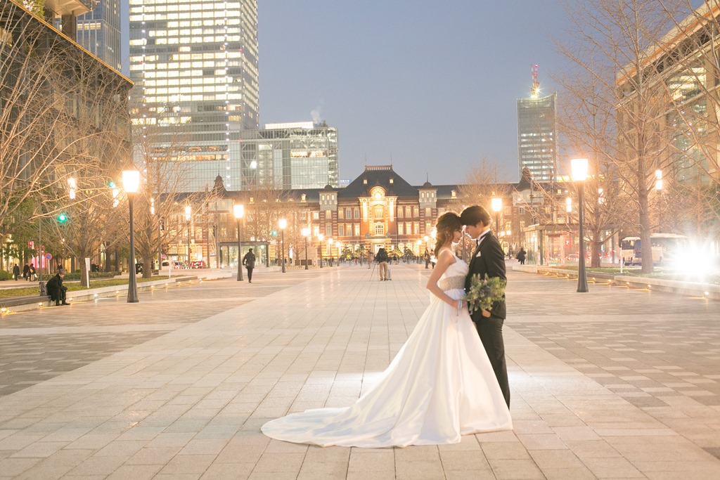 ドラマティック 東京駅ナイトロケーションフォト 相談会 前撮り フォトウェディング 結婚写真なら ワタベウェディング