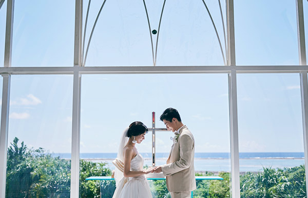 沖縄でふたりだけの結婚式