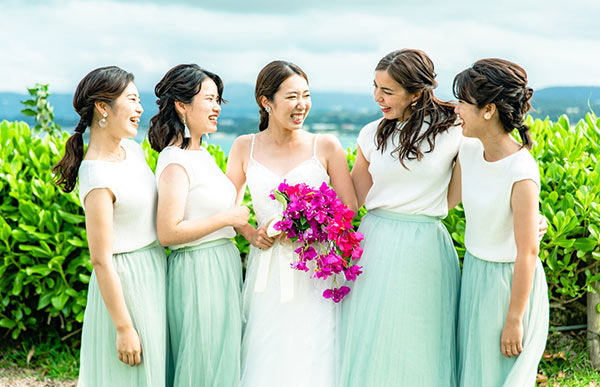 沖縄の結婚式に参列する服装