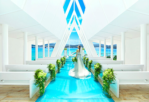 アクアルーチェ チャペル 沖縄の結婚式 挙式なら ワタベウェディング