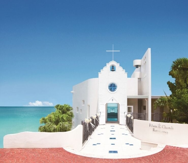 写真:ルネッサンス・リベーラ教会