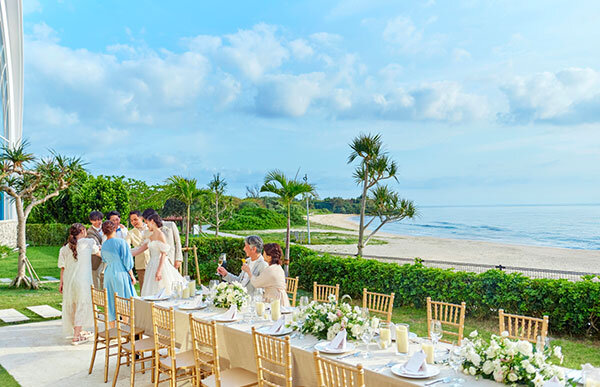少人数結婚式を沖縄リゾートウェディングにするメリット