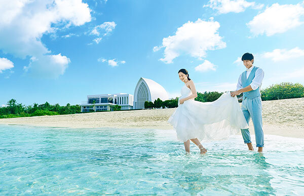 沖縄でふたりだけの結婚式