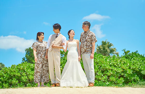 沖縄の結婚式を家族と一緒に楽しむ