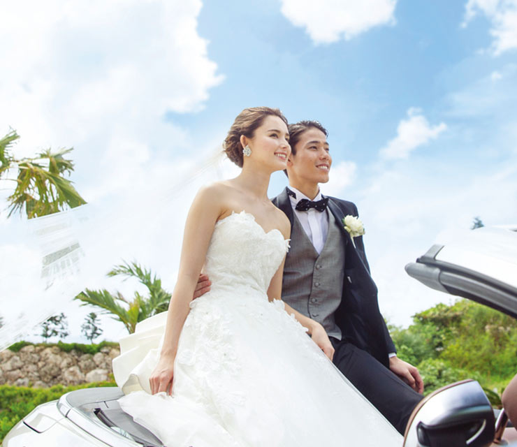 写真:沖縄結婚式の衣裳はレンタル？購入？リゾートウェディングのドレスの選び方