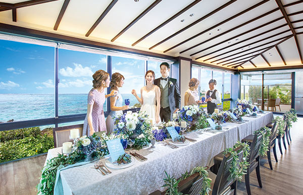 沖縄の夏(6月~9月)の気温と結婚式の服装