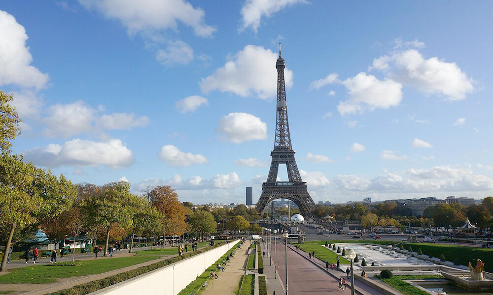 PARIS 
					
					        
                    パリ