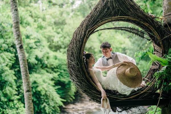 おしゃれな背景とマイナスイオンを感じる撮影
