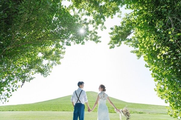 自然と一体になれる、美しいガラスの建築物