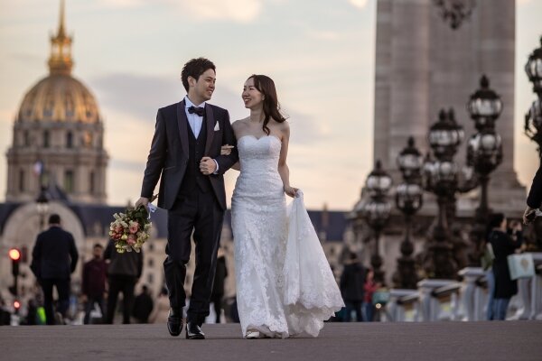 流れる時とともに、パリで紡ぐ永遠の一枚