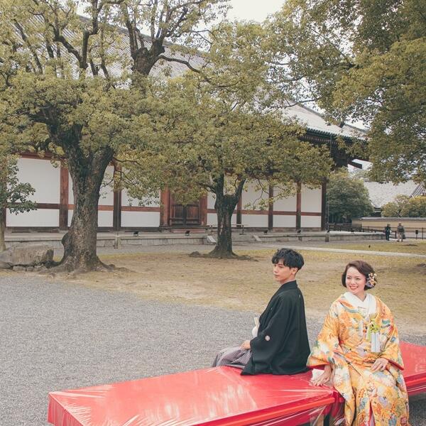五重塔で有名な世界文化遺産、東寺<br>目に触れるものすべてにストーリーのある建物に囲まれながら<br>記憶に残る撮影を