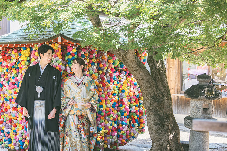 東山散策（石畳・格子戸）での京都フォトウェディング・前撮り
