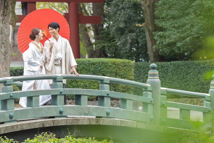 神社でのフォトウェディング撮影イメージ