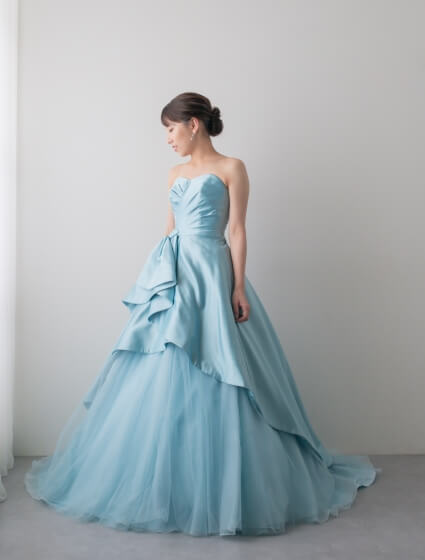写真:洋装・ウェディングドレス・カラードレス