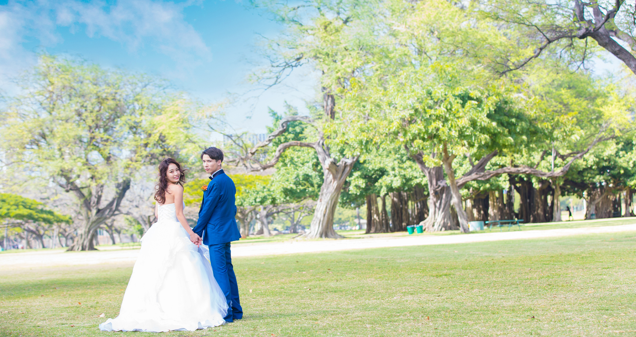 庭園 公園で撮る 前撮り フォトウェディング 結婚写真なら ワタベウェディング