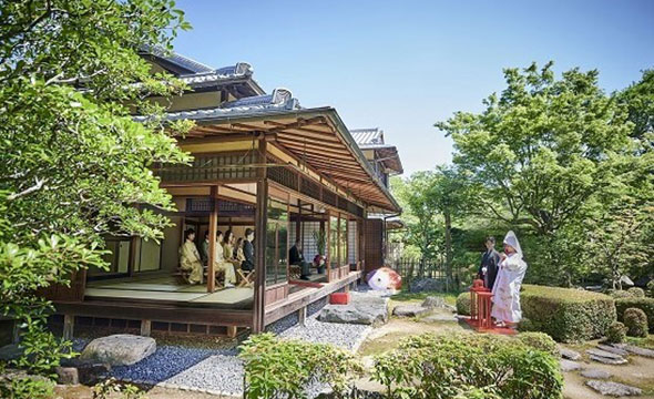 桜鶴苑