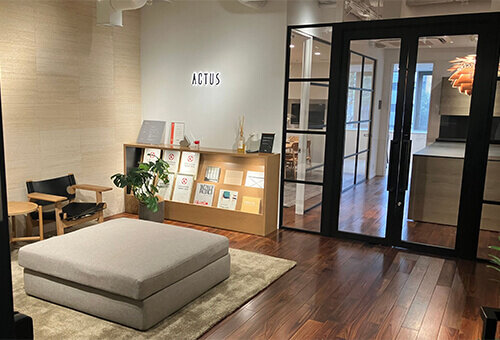 写真:新宿ラウンジ